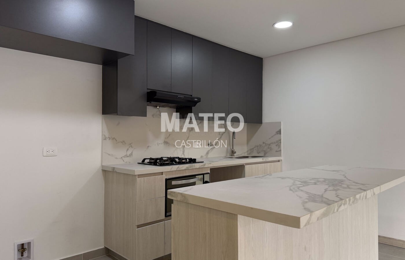 Apartamento en venta en El Esmeraldal, Envigado