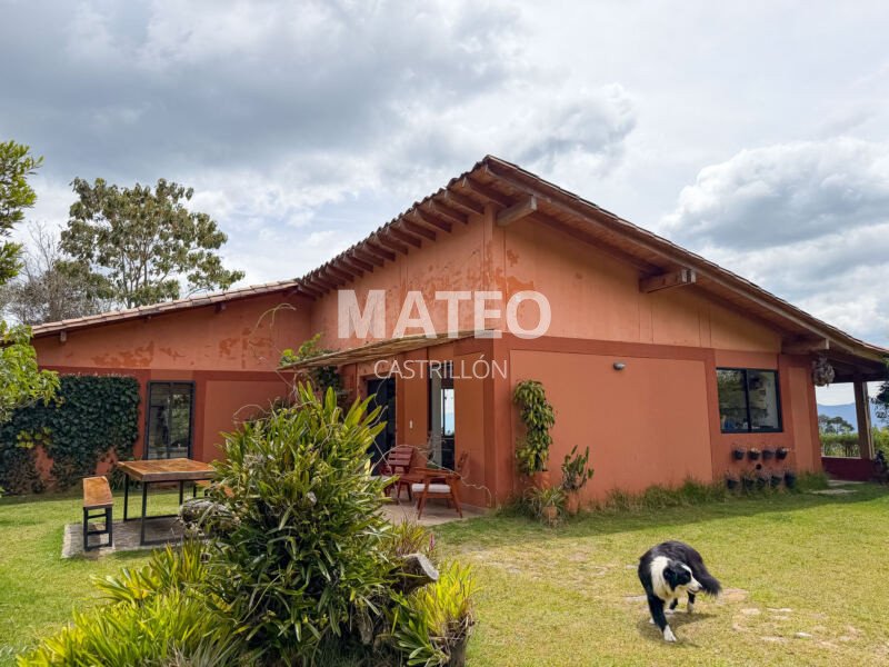 Casa campestre en Loma La Catedral