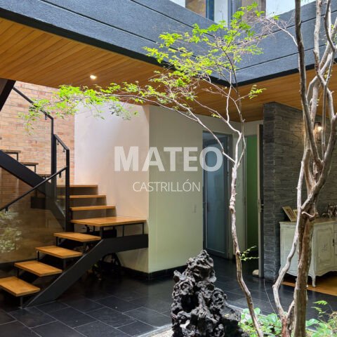 Casa con jardín interior en venta en Loma del Atravesado, Envigado – foto 2