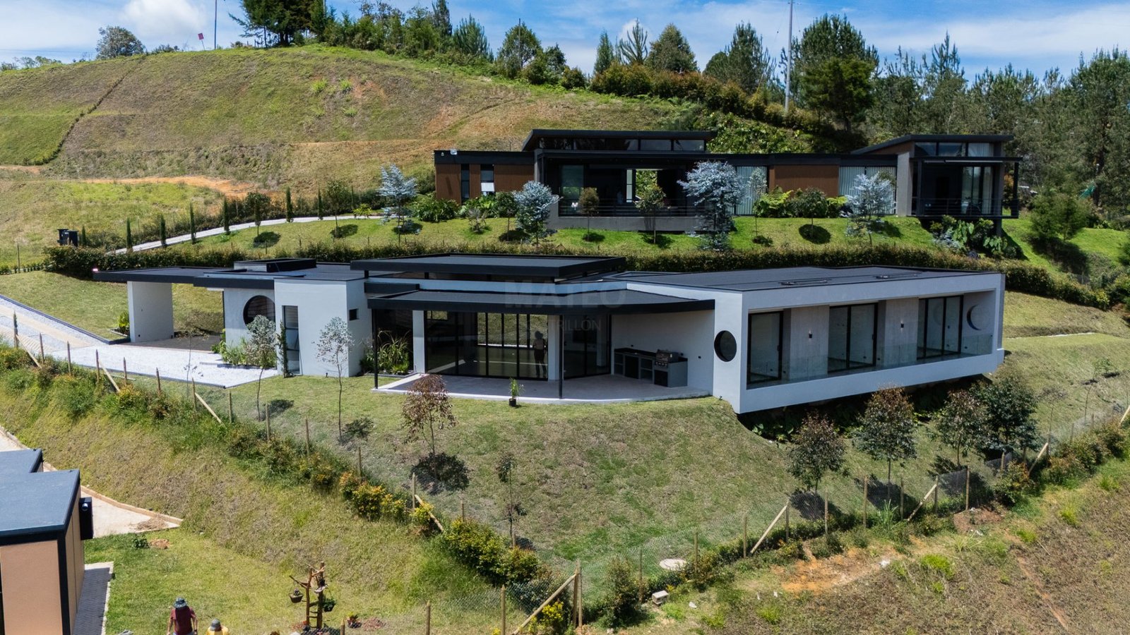 Casas campestres modernas en el Oriente Antioqueño